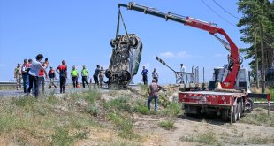 Van'da kanala düşen araçtaki 2 kişi öldü, 1 kişi yaralandı