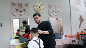 Berber, kuaför ve güzellik salonlarının iznine yeni düzenleme