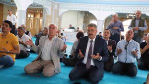 Hakkari'de 15 Temmuz şehitleri için mevlit okutuldu