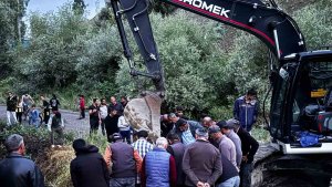 Erzurum'da sel ve yağış ilçeleri felç etti