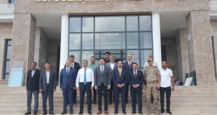 Bingöl Valisi Usta Solhan'da temaslarda bulundu