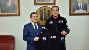 '1. Türk Dünyası Teşkilatları Buluşması'na Erzincan'ı temsilen ACAR Gençlik Kulübü katıldı