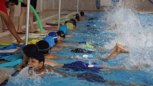 Muş'ta 17 bin çocuğa yüzme öğretilecek