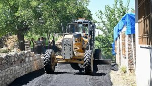 Geçit: "İlçemize yakışır yollar yapıyoruz"