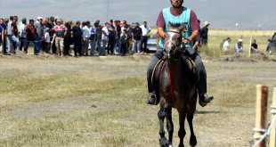 10. Rahvan At Yarışları ve 8. Doğu Anadolu Şampiyonasına yağmur engeli