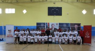 Türkiye’nin 36. Fabrika Voleybolu Ağrı’da açıldı