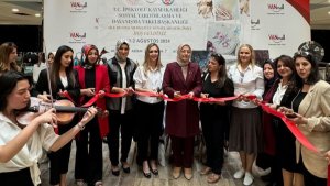 Van'daki 4 ADEM'den ortak sergi