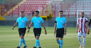 Malatyaspor sahaya çıkmadı, maç başlamadı