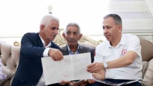 Bakan Yerlikaya 35 yıl önce 28 şehit veren Aykut ailesini ziyaret etti