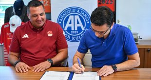 Okçuluk Milli Takımlar Teknik Direktörü Göktuğ Ergin, AA Spor Kulübünü çalıştıracak