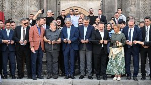 Tarihi medresede sergi açılışı