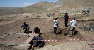 Bitlis'teki Urartu kalesinde yeni buluntular ortaya çıkarıldı