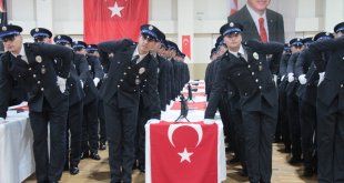 Erzincan'da eğitimini tamamlayan 428 polis adayı mezun oldu