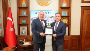 Başkan Özakalın, Kudaka yönetim kurulu toplantısına katıldı