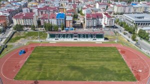 Karslı spor severler, stadyumun eksikliklerinin giderilmesini bekliyor