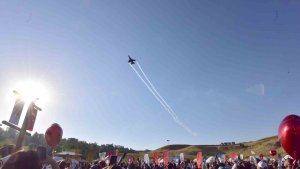 Ahlat'ta SOLOTÜRK gösterisi nefes kesti