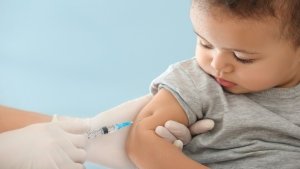 "Aşı ile hastalıkları aşıyoruz"