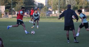 Katar takımı Al-Mesaimeer sezon hazırlığı için Palandöken'i tercih etti