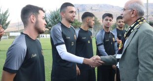 Büyükşehir Belediye Başkanı Er'den Yeni Malatyaspor'a destek: