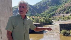 Karasu Nehri'ndeki kirlilik tedirgin ediyor