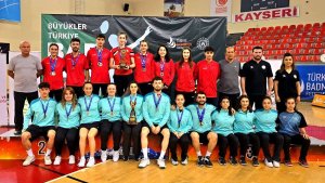 Badmintonda "Büyükler Türkiye Şampiyonu" Erzincan oldu
