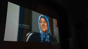 Diyarbakır annelerini konu alan "Sesler ve Yüzler Belgeseli" Bitlis'te gösterime girdi
