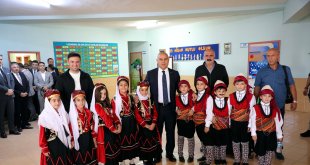 Ağrı'da İlköğretim Haftası kutlandı