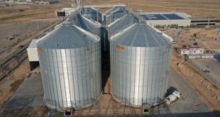 Iğdır'da hububat üreticisine katma değer sağlayacak 50 bin tonluk silolar yapılıyor