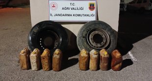 Ağrı'da kamyon lastiklerine gizlenmiş 117 kilogram uyuşturucu ele geçirildi