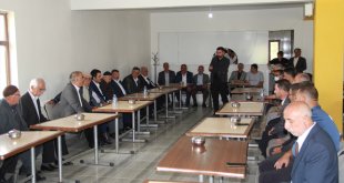 Karlıova'da bir ailenin bazı fertleri arasındaki husumet barış yemeğiyle sona erdi