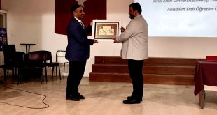 Güroymak'ta "Peygamberimiz ve şahsiyet inşası" konferansı düzenlendi