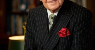 Vehbi Koç Vakfı Sohbetleri podcastinin ikinci bölüm konuğu Rahmi Koç oldu