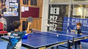 Iğdır'da Gençlik ve Spor Bakanlığı masa tenisi kursları devam ediyor