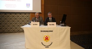 Van'da 180 beyin cerrahının katıldığı "Tümörler ve Epilepsi Cerrahisi Eğitim Kursu" sona erdi