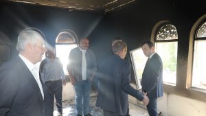 Başkale'de ev yangını