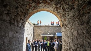 Van'da 767 yıllık tarihi İzzettin Şir Camii restore ediliyor