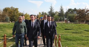 Bitlis Valisi Karakaya, Selçuklu Meydan Mezarlığı'nı ziyaret etti