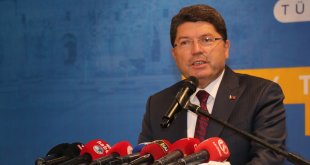 Adalet Bakanı Tunç, Erzurum'daki "STK, Teşkilat ve Basın Buluşması"nda konuştu: