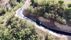 Sonbaharın en güzel yaşandığı yerlerden olan köyün yolu iyileştiriliyor