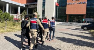 Bitlis'te terör örgütüne yönelik operasyonda yakalanan 9 şüpheliden 2'si tutuklandı