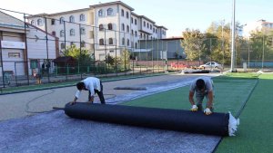 Oltu'da stadyumun zemini yenileniyor