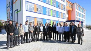 Vali Yavuz, okul inşaatlarında incelemelerde bulundu