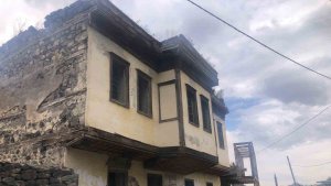 Tarihi Ahmet Tevfik Paşa Konağı yıkılıyor