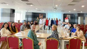 Hastanede "Anne Sütü ve Emzirme" eğitimi verildi