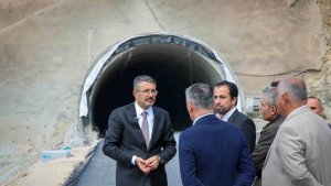Vali Çelik: "Yüksekova tüneli yakında açılacak"