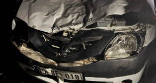 Ardahan'da trafik kazasında 2 kişi yaralandı