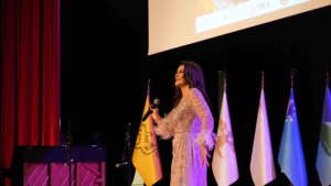 Azerbaycanlı sanatçı Mammadova'dan unutulmaz konser