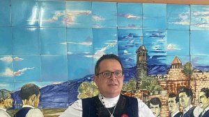 Elmalı'dan jest üstüne jest