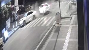 Kars'ta 1 kişin öldüğü 4 kişinin yaralandığı kaza güvenlik kamerasında