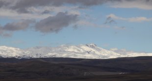 Ardahan, Ağrı ve Kars'ın dağları karla kaplandı